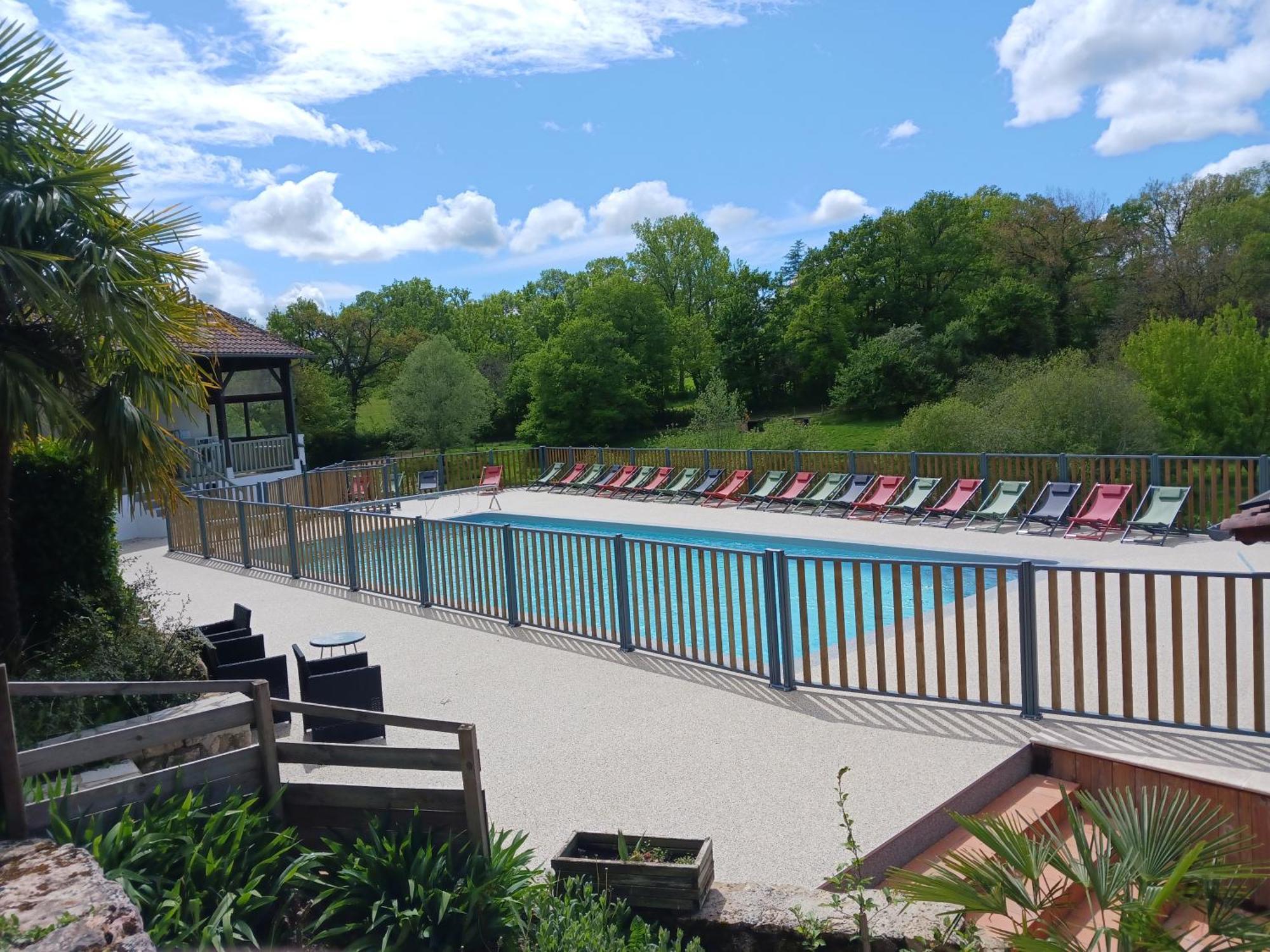 Camping Domaine Papillon Reyrevignes  Buitenkant foto